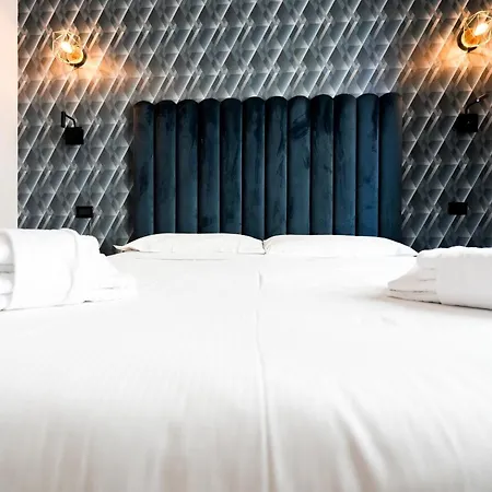 R-home Fine Guest house 3*